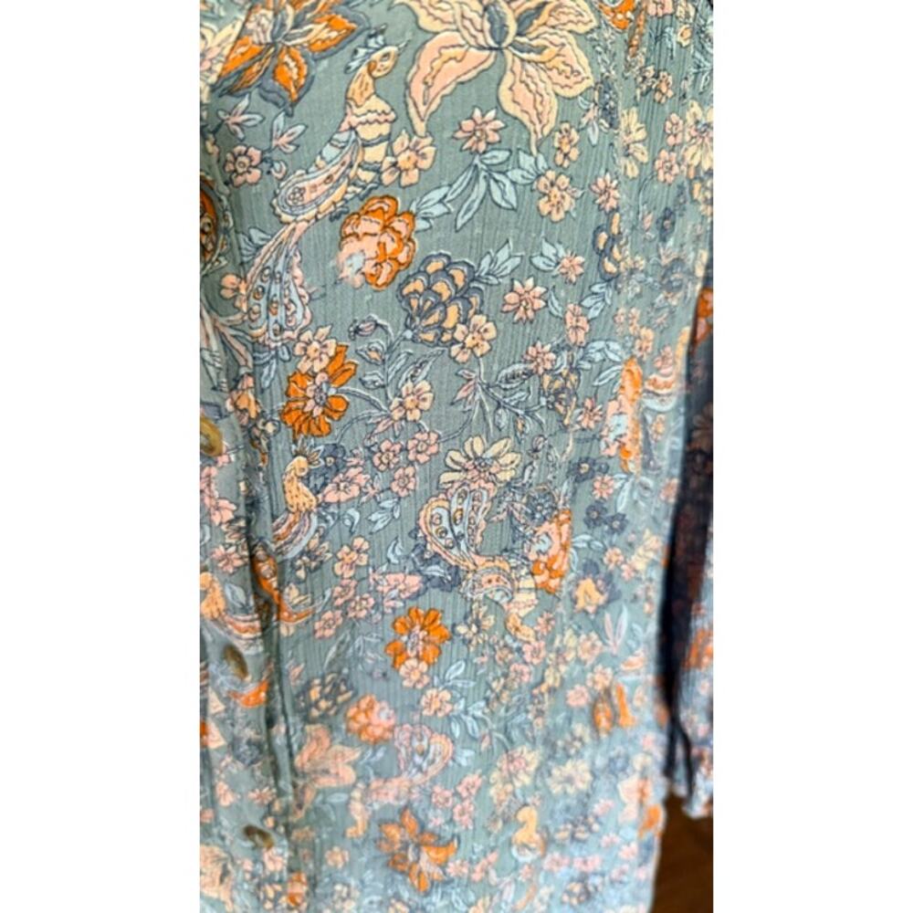 Democracy Women’s Large Floral Paisley Button Front Blouse 3/4 Sleeve - Picture 3 of 7